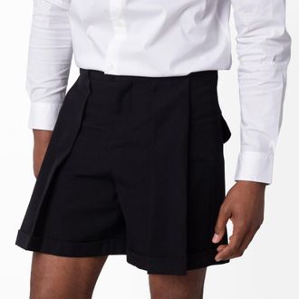 Balmain Pleated Grain De Poudre Bermuda Shorts, Brand Size 46 (US Size 30)
