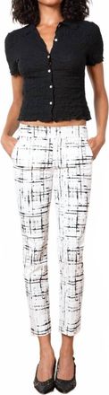 Avenue Montaigne Lulu Straight Cropped Pant In Graffiti White
