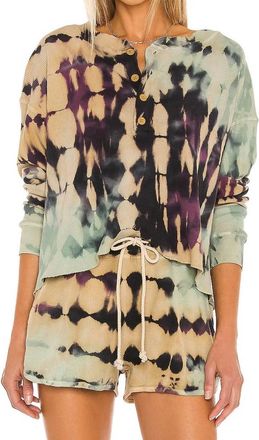 Daydreamer Thermal Henley Tee In Tie Dye