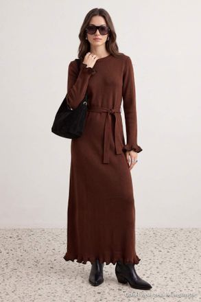 Trendyol Modest Dames Bruin Effen Maxi Lang Shift-model Modest Jurken