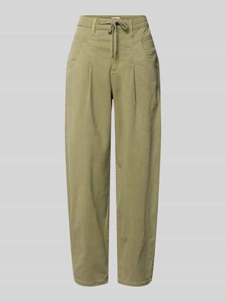 s.Oliver Red Label Barrel Fit Jeans aus Baumwoll-Mix in Khaki, Gr&ouml;&szlig;e 38