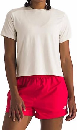 The North Face Sky Short Sleeve Top In White Dune
