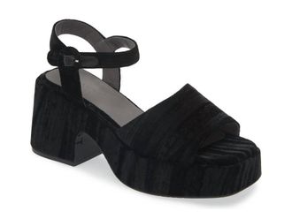 Chocolat Blu Womens Helga Platform Sandal In Black Velvet