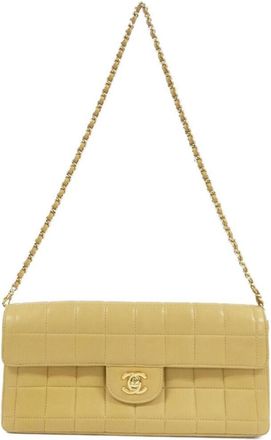 Chanel Leather Shoulder Bag (Pre-Owned)