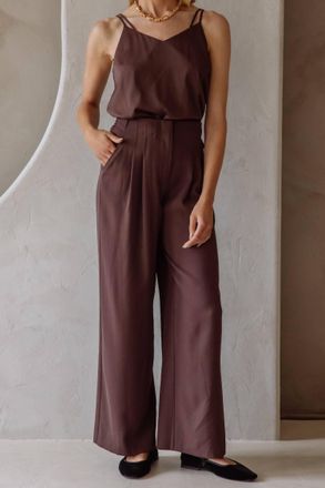 Skies Are Blue Clothing Adria Trouser Pants In Deep Rose Brown