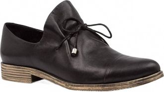 Django & Juliette Womens Kotty Loafer In Black