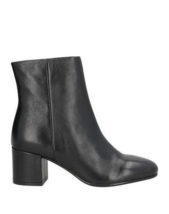 Carmens SCHUHE - Stiefeletten auf YOOX.COM