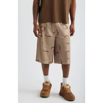 Elwood Baggy Mesh Shorts in Sand Camo at Nordstrom, Size Xx-Large