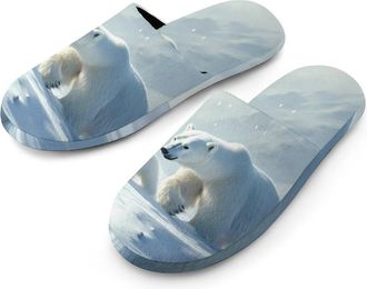 Generic Bear in Snowstorm Flannel Mens Slip-on Slippers Winter Warm House Shoes with Rubber Sole for Home Hotel