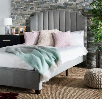 Safavieh Streep Bed