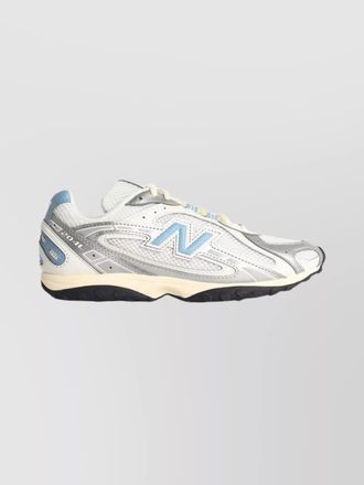New Balance low-top sneakers
