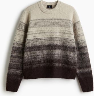 H&M Flauschiger Pullover in Loose Fit - Brown
