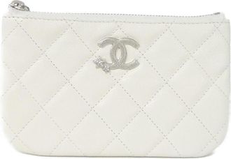 Chanel White Grained Calfskin Pouch (Pre-Owned)