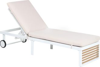 Beliani Tumbona Reclinable De Jard&iacute;n De Aluminio Con Coj&iacute;n Y Ruedas Exterior Beige Verdello
