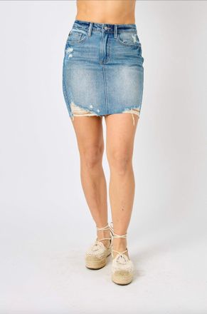 Judy Blue Rigid Magic Destroy Skirt In Medium Wash