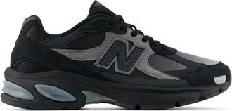New Balance Unisex 2010 en Negro/Gris, Gamuza/Malla, Talla 40.5