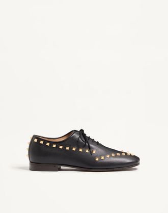 Valentino Garavani Derby Rockstud In Capretto Uomo NERO 41.5