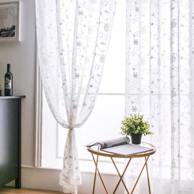 Miulee Vorhänge mit Blumen Stickerei Muster, Gardinen Weiß für Wohnzimmer, Schlafzimmer Vorhang Transparent mit Ösen, 2er Set Voile Durchsichtig Vorhänge, Je ab 27,99 €
