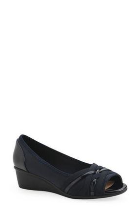 White Mountain Boldest Wedge Peep Toe Pump in Navy/Nylon at Nordstrom Rack, Size 6.5