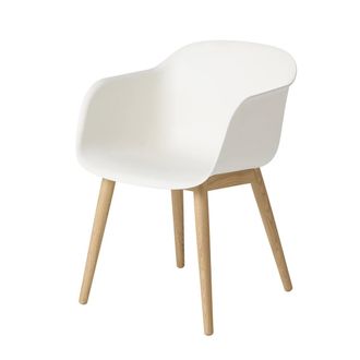 MUUTO Fiber Chair Wood Base, Eiche / weiss recycled