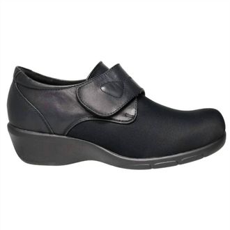 Prop&eacute;t Womens Wilma Dress Shoes In Black