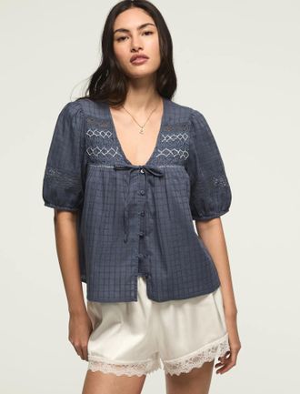 Lucky Brand Womens Smocked Yoke Buttondown
