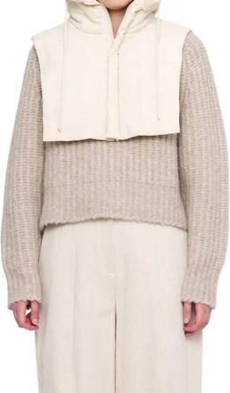 7115 By Szeki Hooded Vest In Off-White