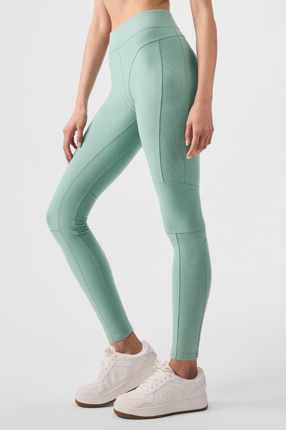 Alo Yoga Leggings − Sale: up to −31% | Stylight