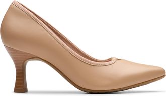 Clarks Kataleyna West in Beige Leather