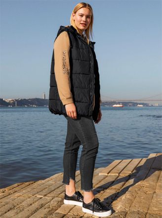 Sheego Steppweste SHEEGO, Damen, Gr. 40, schwarz, 100% Polyamid, unifarben, Westen Steppweste