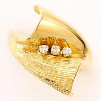 C&A Unbranded (18K) Band Ring (Pre-Owned)