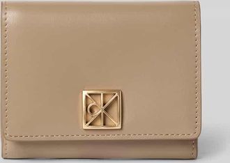 Calvin Klein Portemonnaie mit Label-Detail in Beige, Gr&ouml;&szlig;e 1