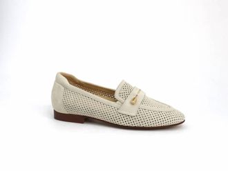 Softwaves Womens Seneca Suede Loafers In Creme/coco