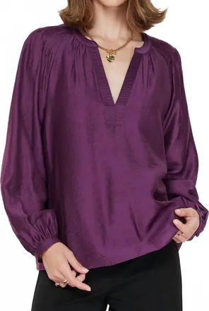 Current Air Randi Long Sleeve Split Neck Top In Boysenberry