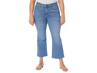 Madewell Plus Kick Out Crop Jeans in Cherryville Wash: Raw-Hem Edition Womens Jeans Cherryville Wash : 16W, Cotton/Denim/Elastane