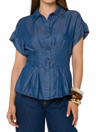 Velvet Heart Brielle Button Down Shirt In Calva