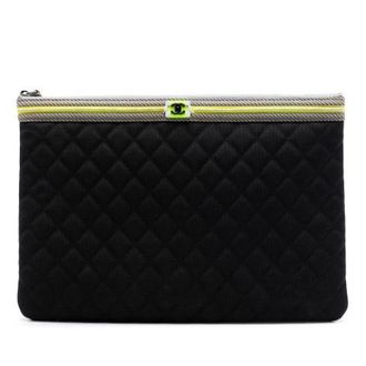 Chanel Pre-owned Clutches, female, Black, Size: ONE SIZE Pre-owned Quilted Nylon Clutch