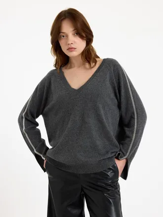 Brodie Glitz Split Cuff Relaxed Cashmere V Neck Jumper In Derby Grey