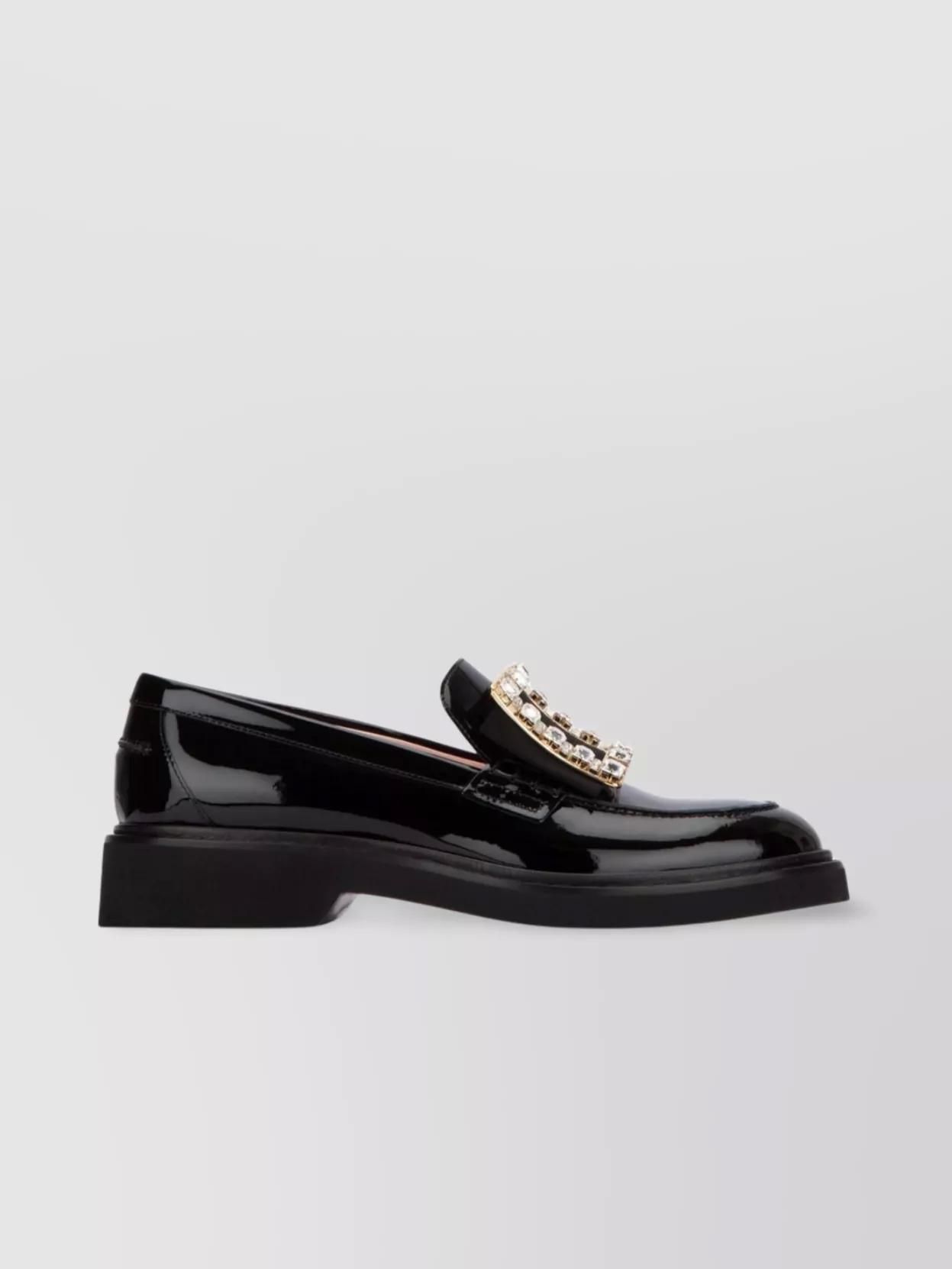 セレブ愛用♪ Roger Vivier ロゴ レザー ローファー スリッポン セレブ愛用♪ Roger Vivier ロゴ レザー ローファー スリッポン