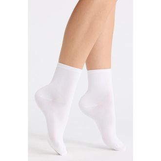 Nordstrom Everyday Low Flat Knit Crew Socks in White at Nordstrom, Size 9