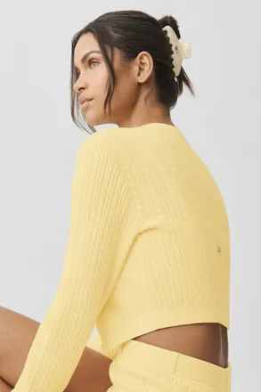 Alo | 90s Claw Clip in Warm Butter Pearl