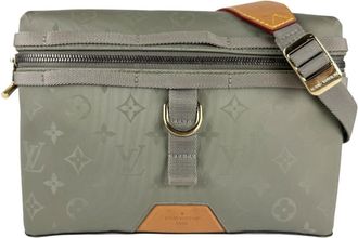 Louis Vuitton Gray Nylon Canvas Shoulder Bag (Pre-Owned)