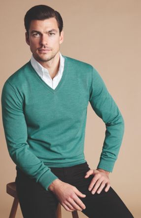 CHARLES TYRWHITT Pure Merino V Neck Sweater