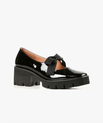 All Black Womens Tap And Lugg Loafers In Black