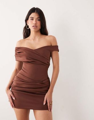 Asos Vestito corto raccolto in tessuto stile scuba color cappuccino-Marrone