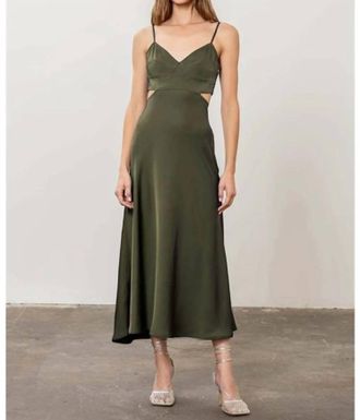 Moon River Satin Waist Cutout Smocked Back V-Neck Sleeveless Dress In Olive