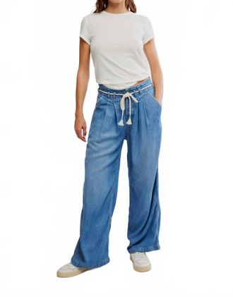 Free People Dakota Cinched Pull-On Jeans In Vine