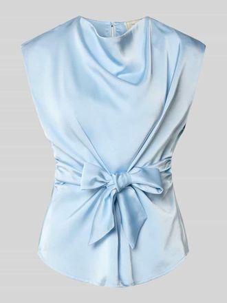 Neo Noir Neo Noir Blusentop aus Satin mit Schleifen-Detail Modell Katarim in Hellblau, Gr&ouml;&szlig;e 34