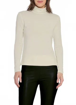 Lyss&eacute; Essential Long Sleeve Turtleneck Top In Latte