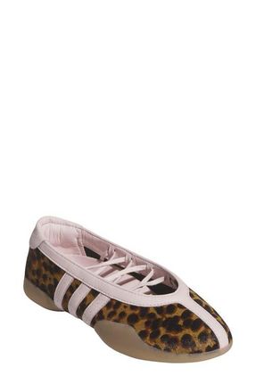 adidas Taekwondo Mei Sneaker in Black/Sandy Pink/Gum at Nordstrom, Size 11.5